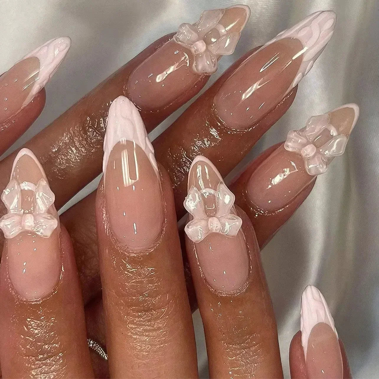 Cat Eye Bowknot Round Fake Nails Art Long Pointed False Nails Rhinestone Pearl Rose Flower Simple Almond Press on Nails Manicure
