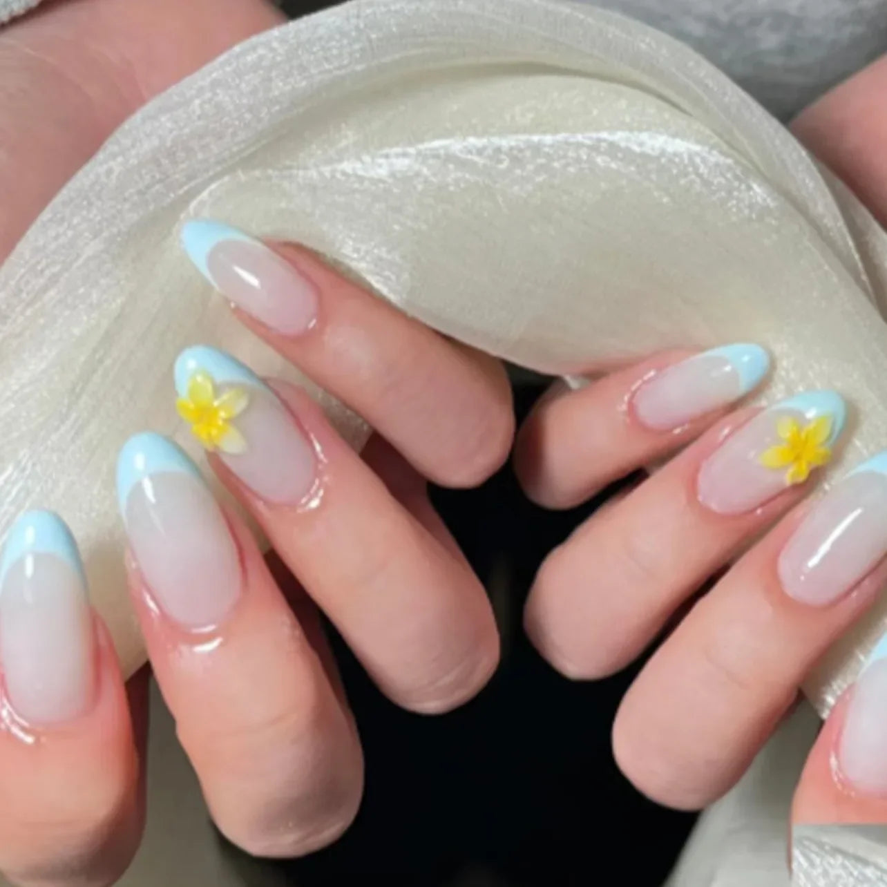 Colorful 3D Flowers Mini Rhinestones Almond False Nails Art Spring Pearl Bowknot Fake Nails Charms Press on Nails Manicure Tools