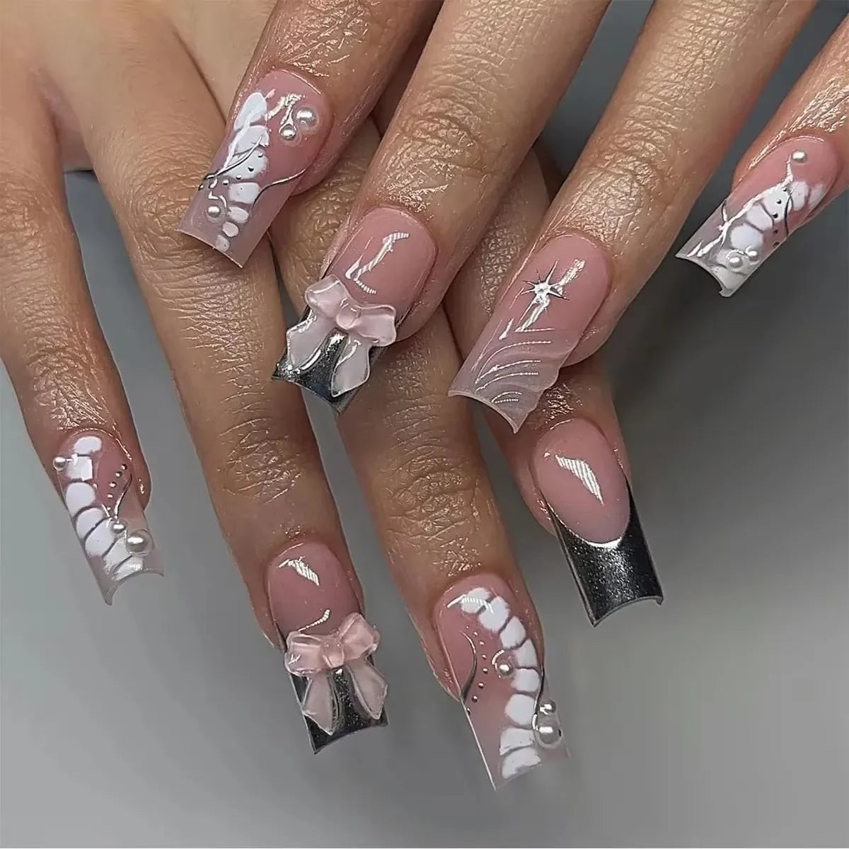 Cat Eye Bowknot Round Fake Nails Art Long Pointed False Nails Rhinestone Pearl Rose Flower Simple Almond Press on Nails Manicure