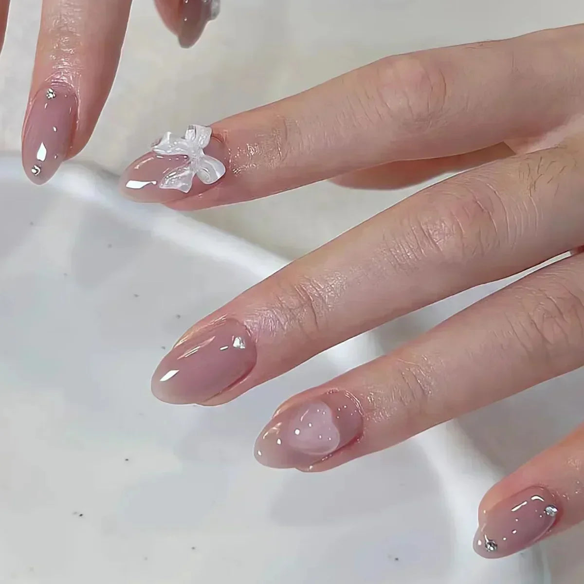 Cat Eye Bowknot Round Fake Nails Art Long Pointed False Nails Rhinestone Pearl Rose Flower Simple Almond Press on Nails Manicure